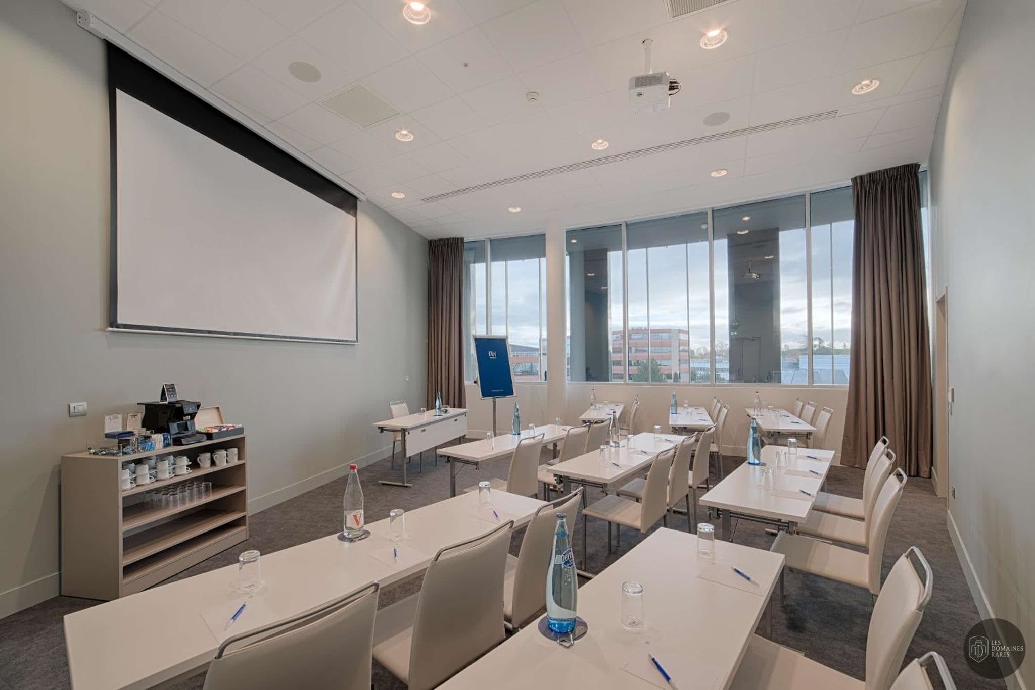Vue extérieure de l'hôtel NH Toulouse Airport à Toulouse en Occitanie