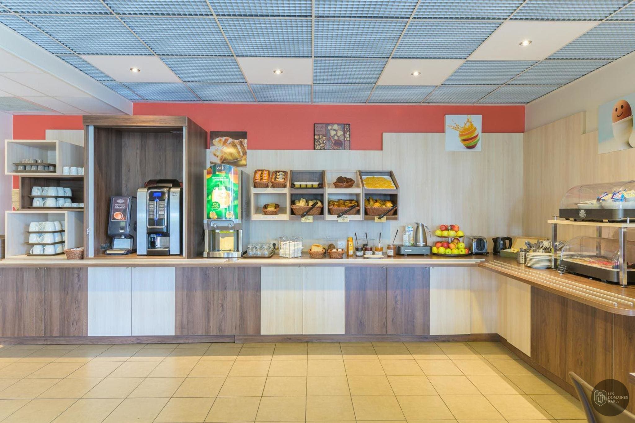 Nautilus Roissy — Extérieur