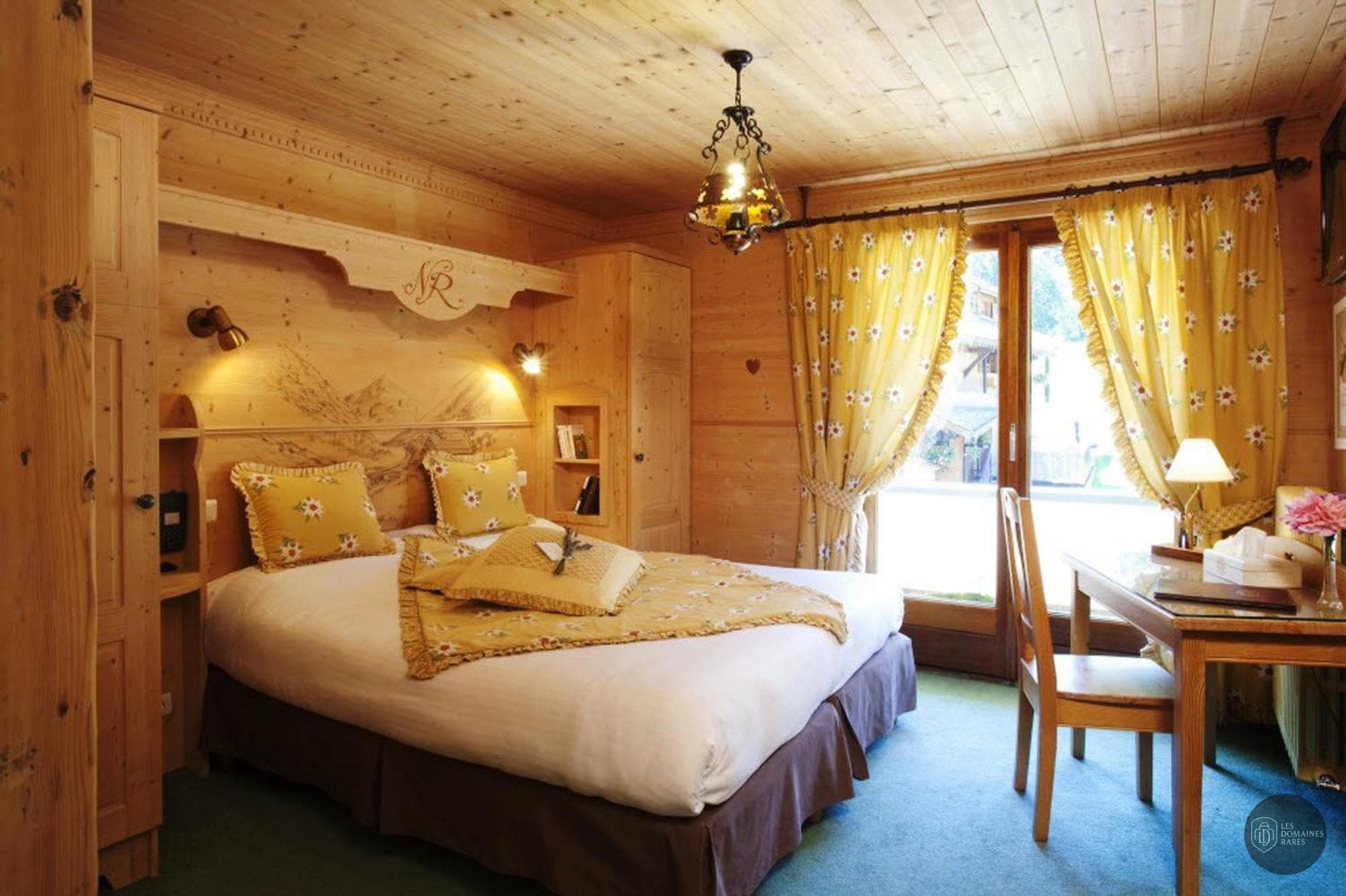 Chambre de l'hôtel Neige et Roc Morzine à Morzine en Auvergne-Rhône-Alpes - séminaire haute-savoie