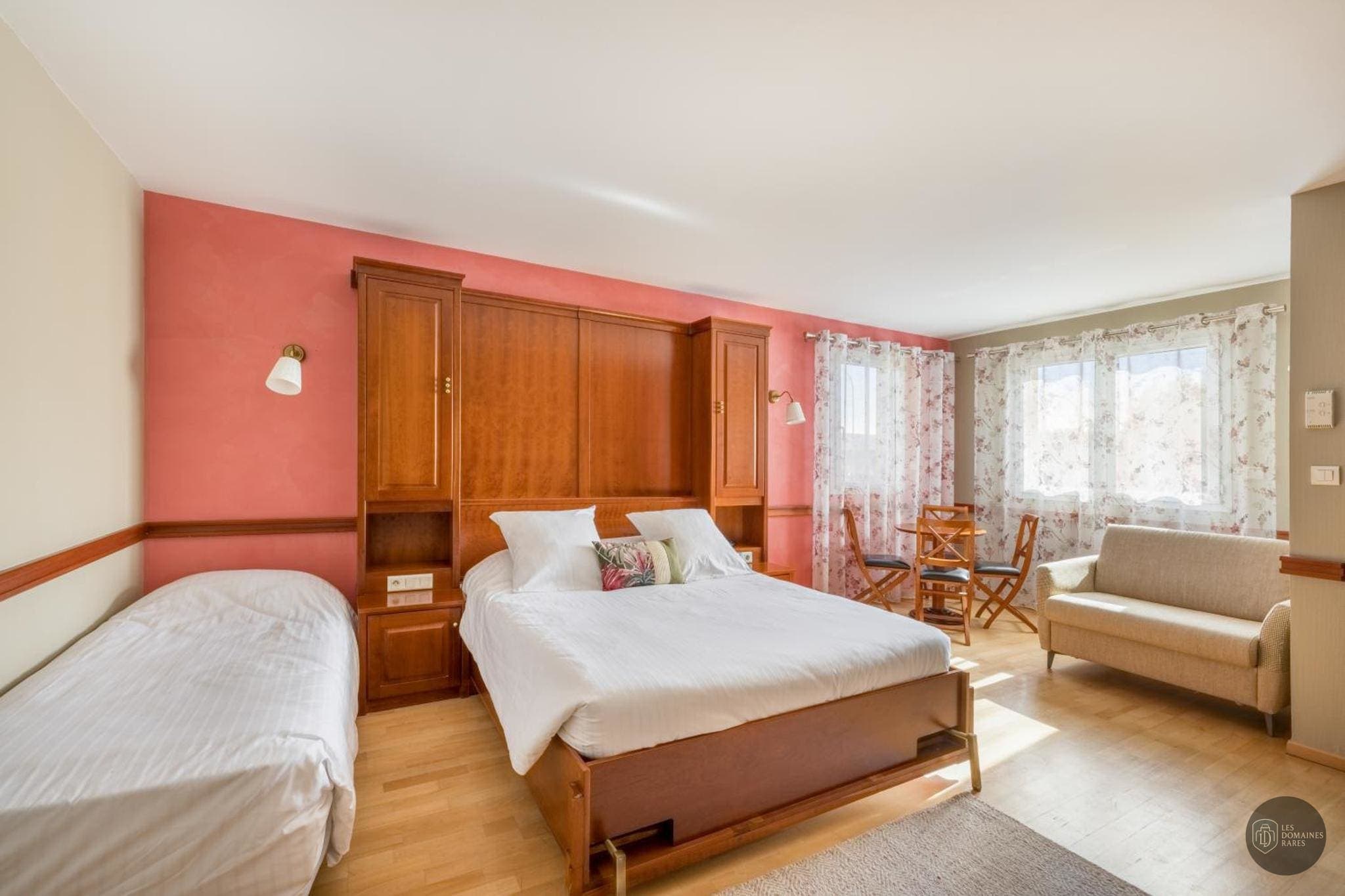 Chambre de l'hôtel Newport Hôtel en Auvergne-Rhône-Alpes - séminaire rhône