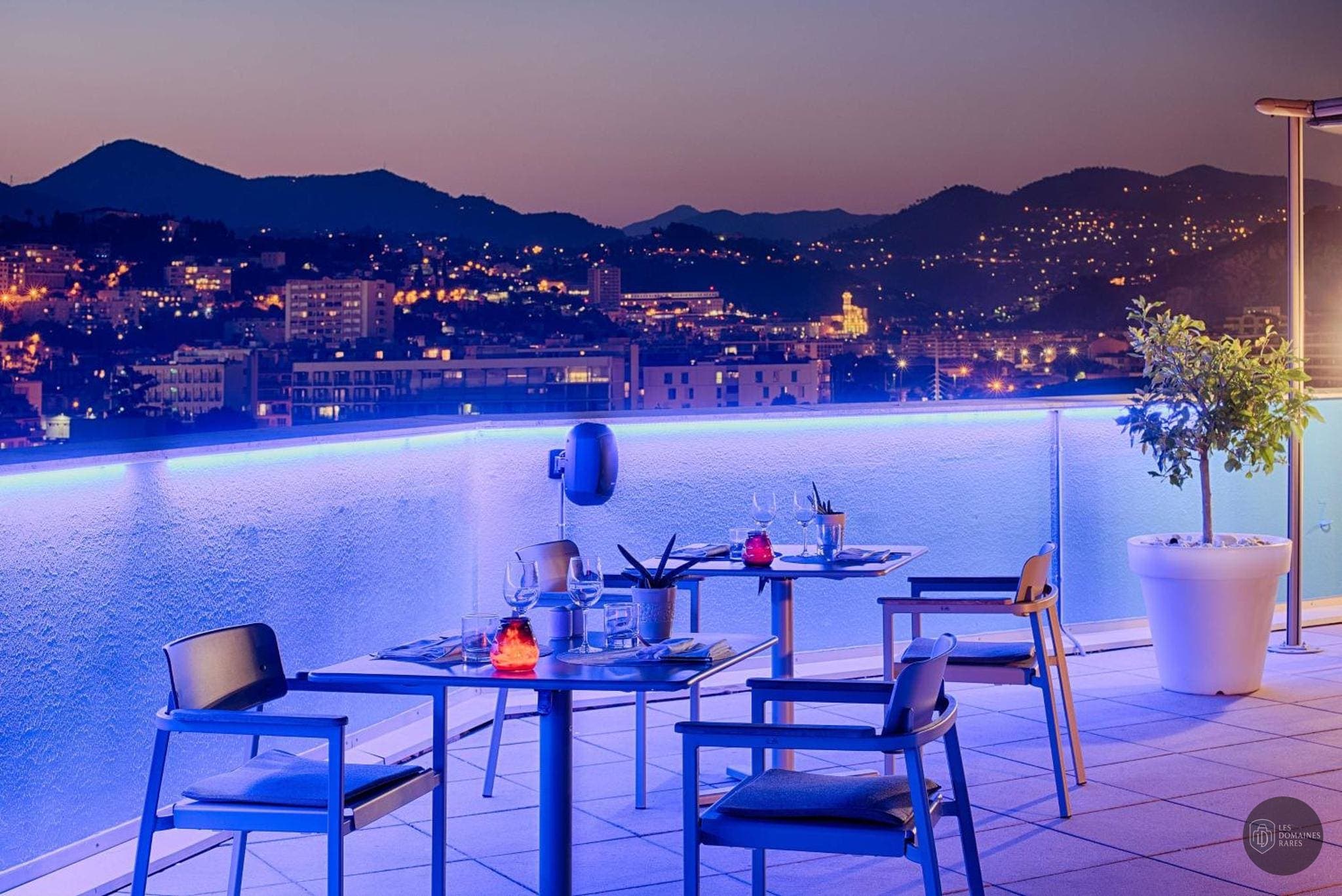 Vue extérieure de l'hôtel Nh Nice à Nice en Provence-Alpes-Côte d'Azur