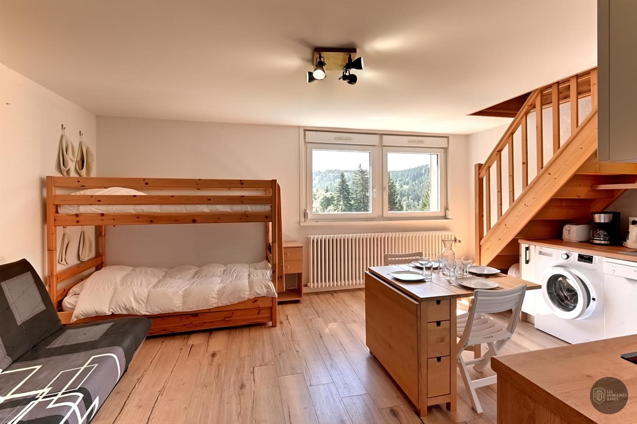 Vue extérieure du lieu Nid des Vosges à Champdray en Grand Est