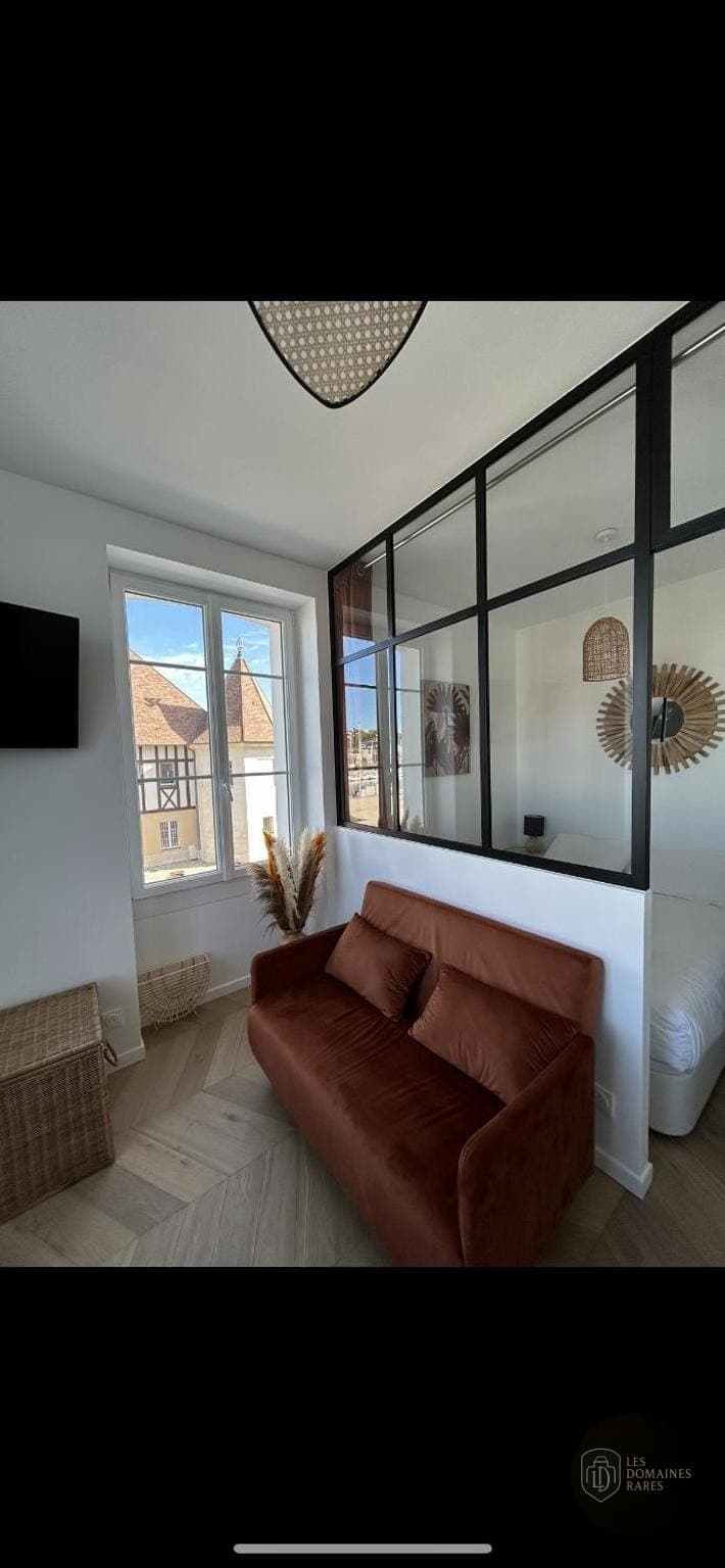 Espace intérieur du lieu Normotel La Marine en Normandie