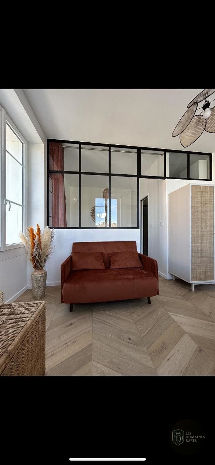 Espace intérieur du lieu Normotel La Marine en Normandie