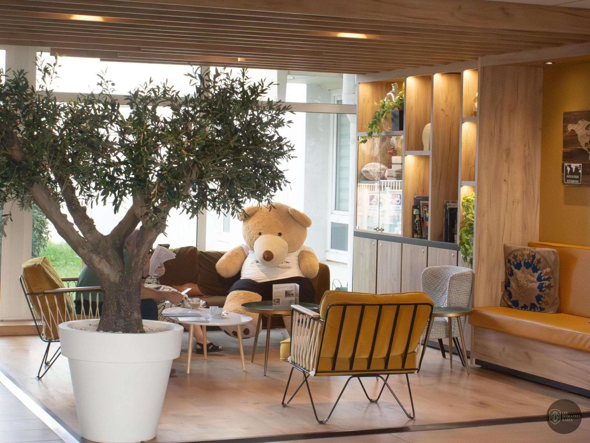 Espace intérieur de l'hôtel Novotel Narbonne Sud à Narbonne en Occitanie