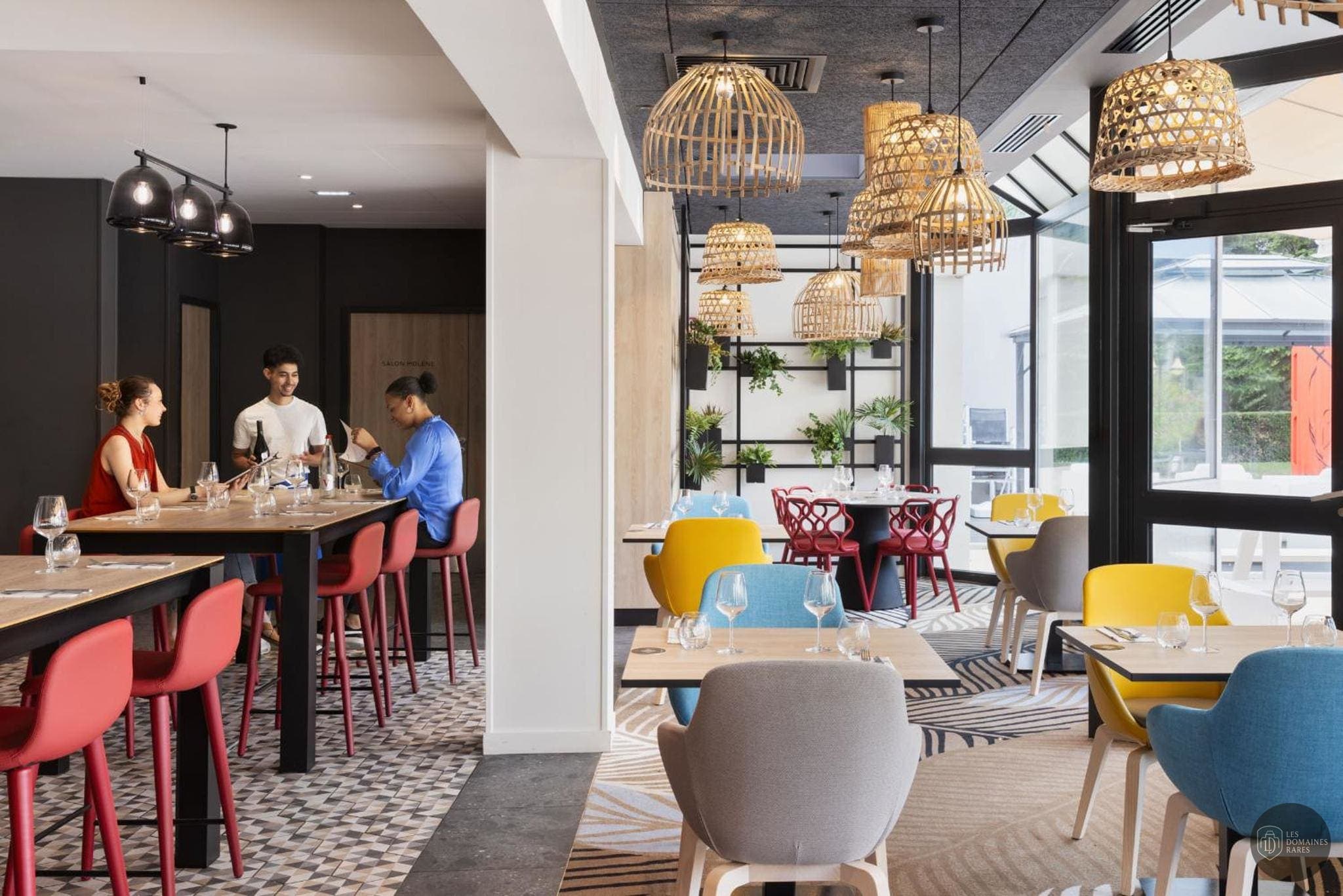 Vue extérieure de l'hôtel Novotel Rennes Alma à Rennes en Bretagne