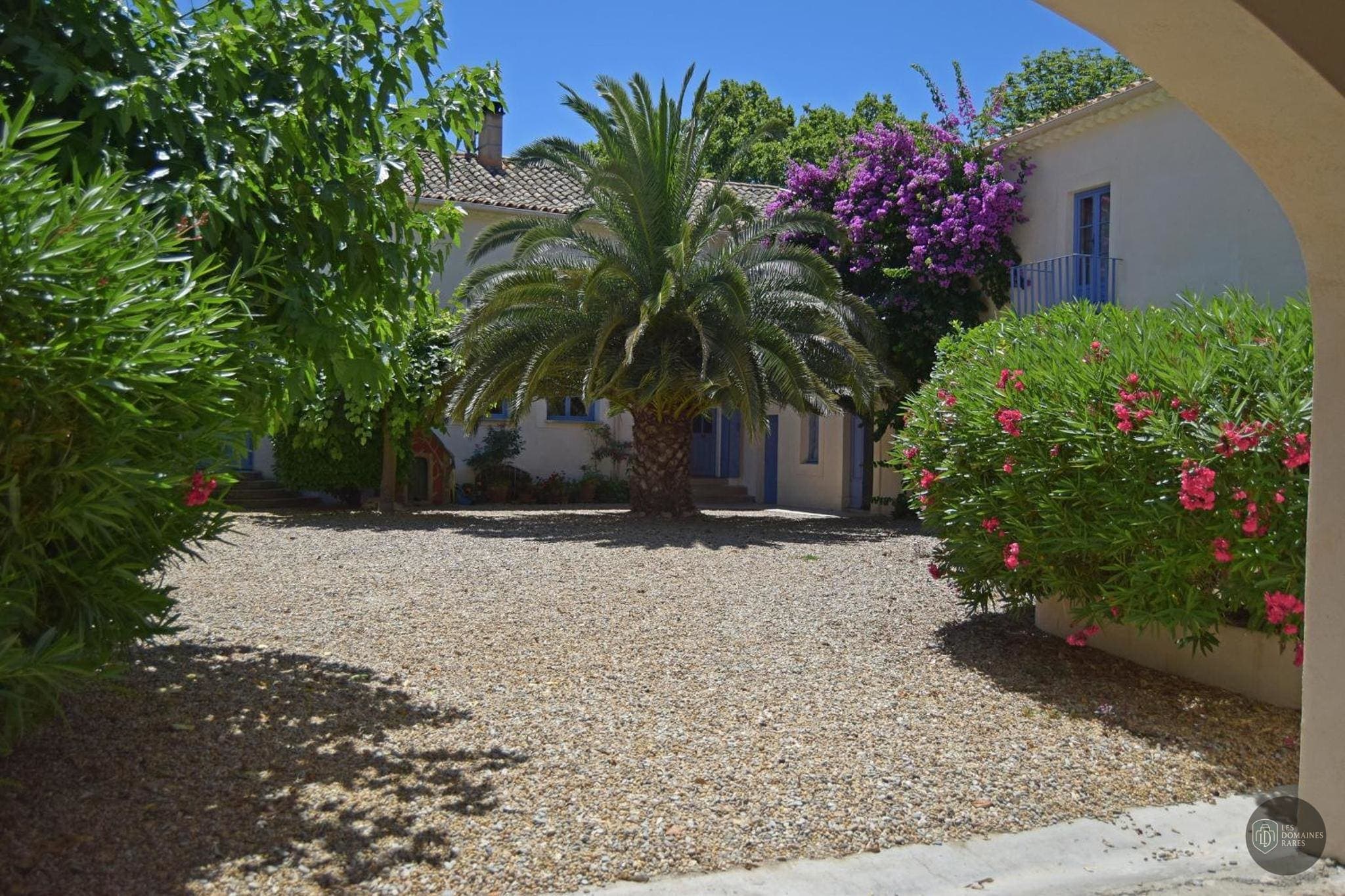 Vue extérieure du domaine O’Domaine St Ferreol à Chis en Occitanie
