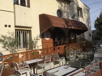 Vue extérieure du restaurant O Zen La Valentine à Marseille en Provence-Alpes-Côte d'Azur