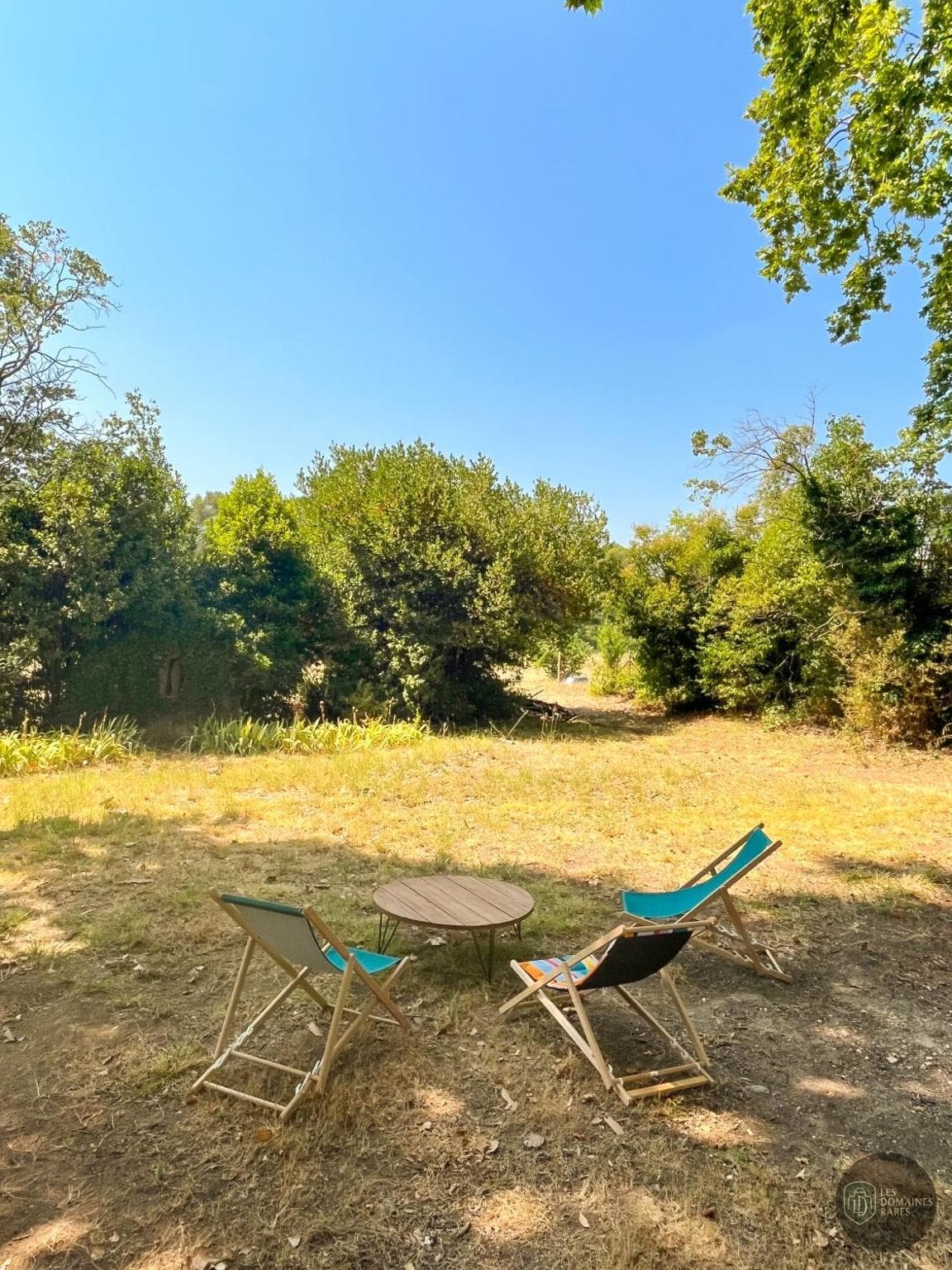 Oasis Fontmarie — Extérieur