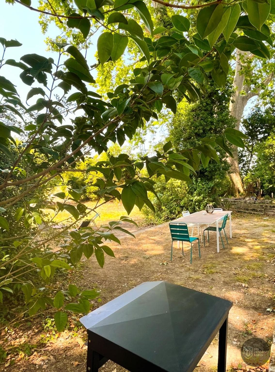 Oasis Fontmarie — Extérieur