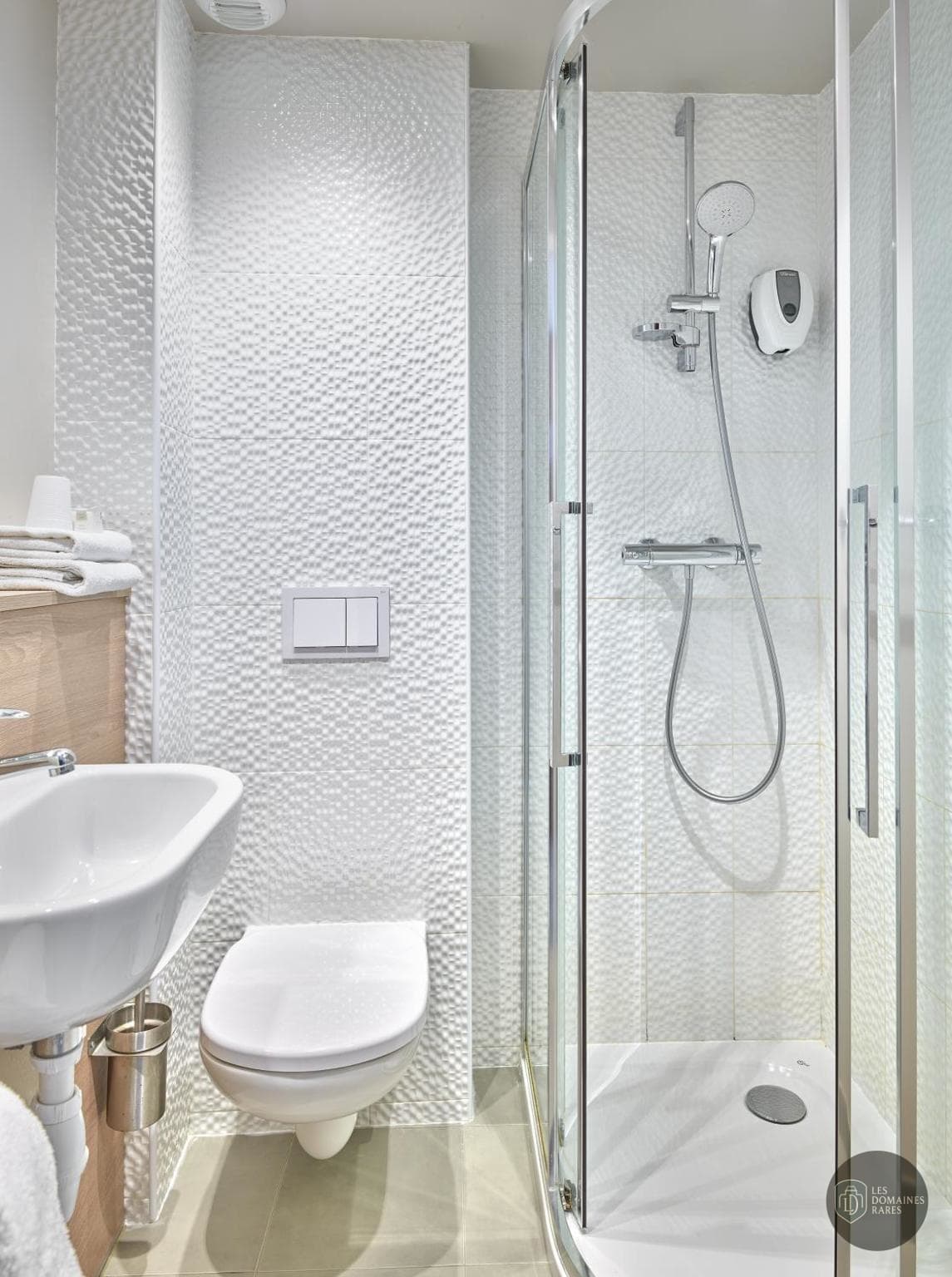 Salle de bain du lieu OfficeStation Nancy en Grand Est