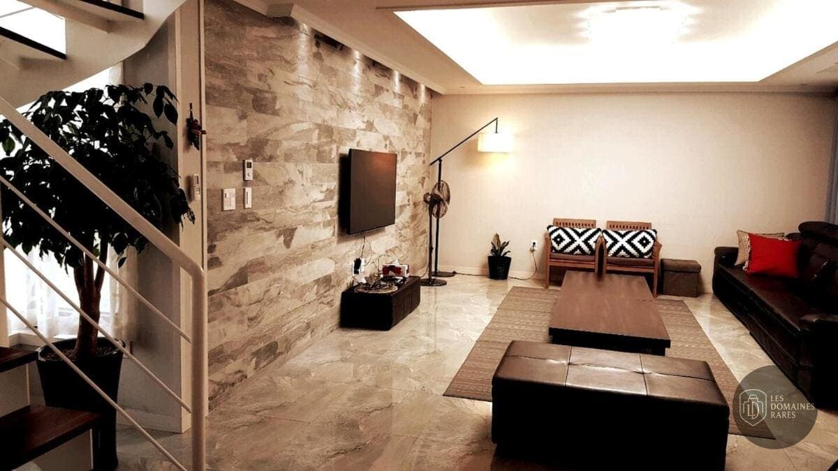 Oh! Happy — Intérieur