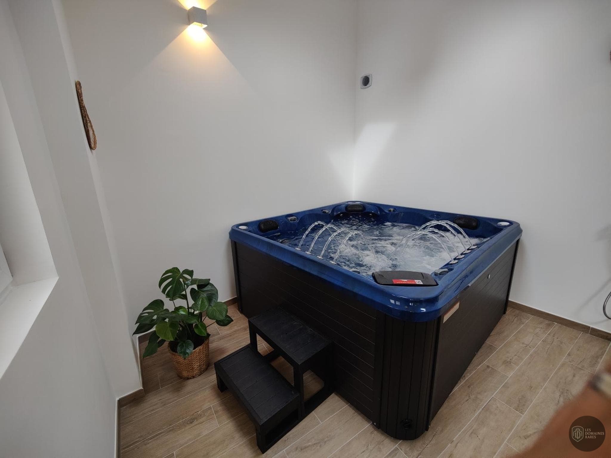 Vue extérieure du lieu Orbis Aventures à Tourcoing en Hauts-de-France