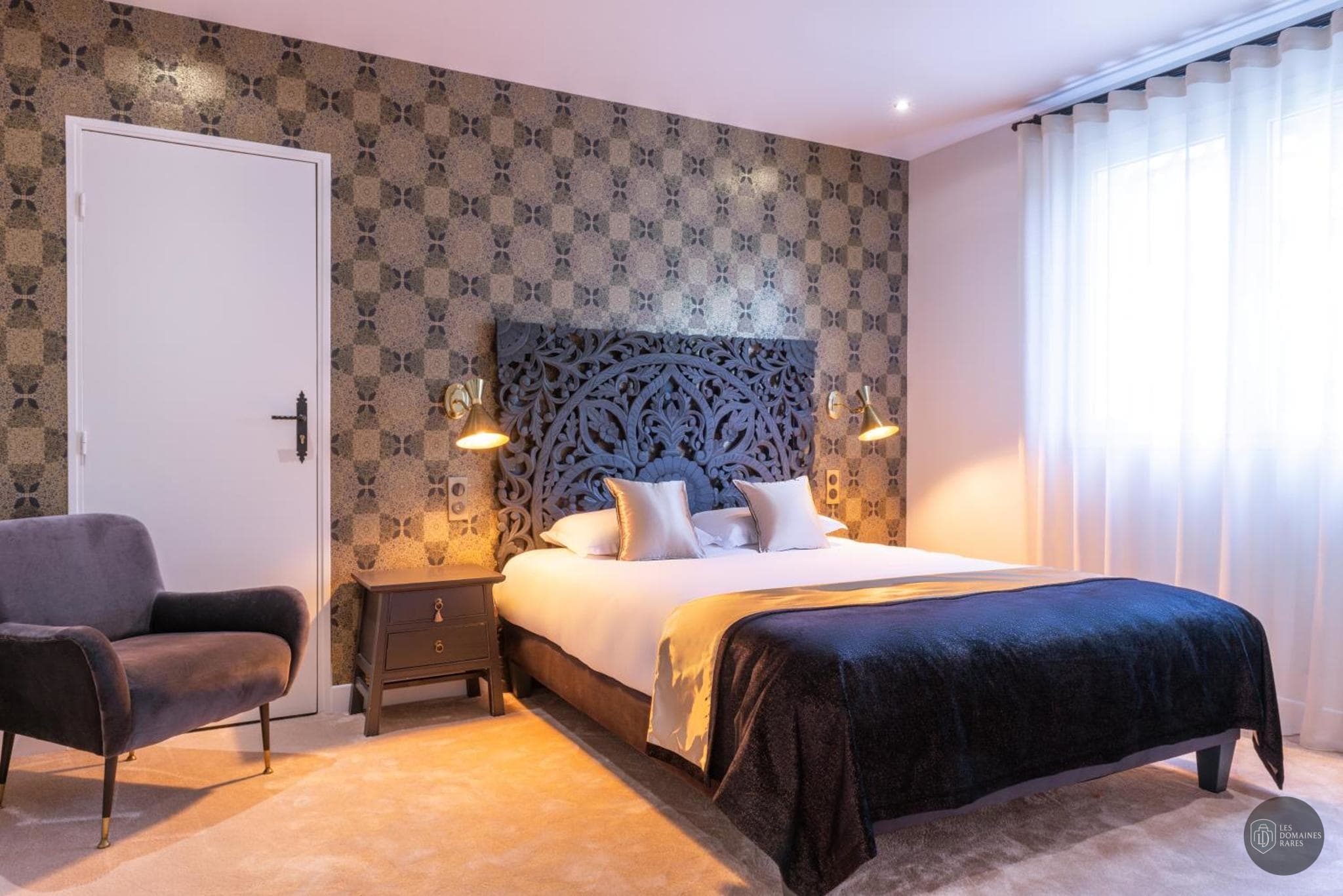 Vue extérieure de l'hôtel Orleans Parc Hotel à La en Centre-Val de Loire