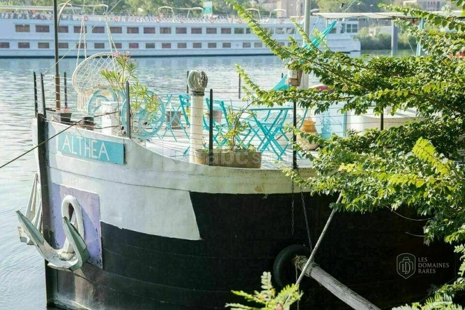 Vue extérieure du péniche Péniche Althea en Provence-Alpes-Côte d'Azur