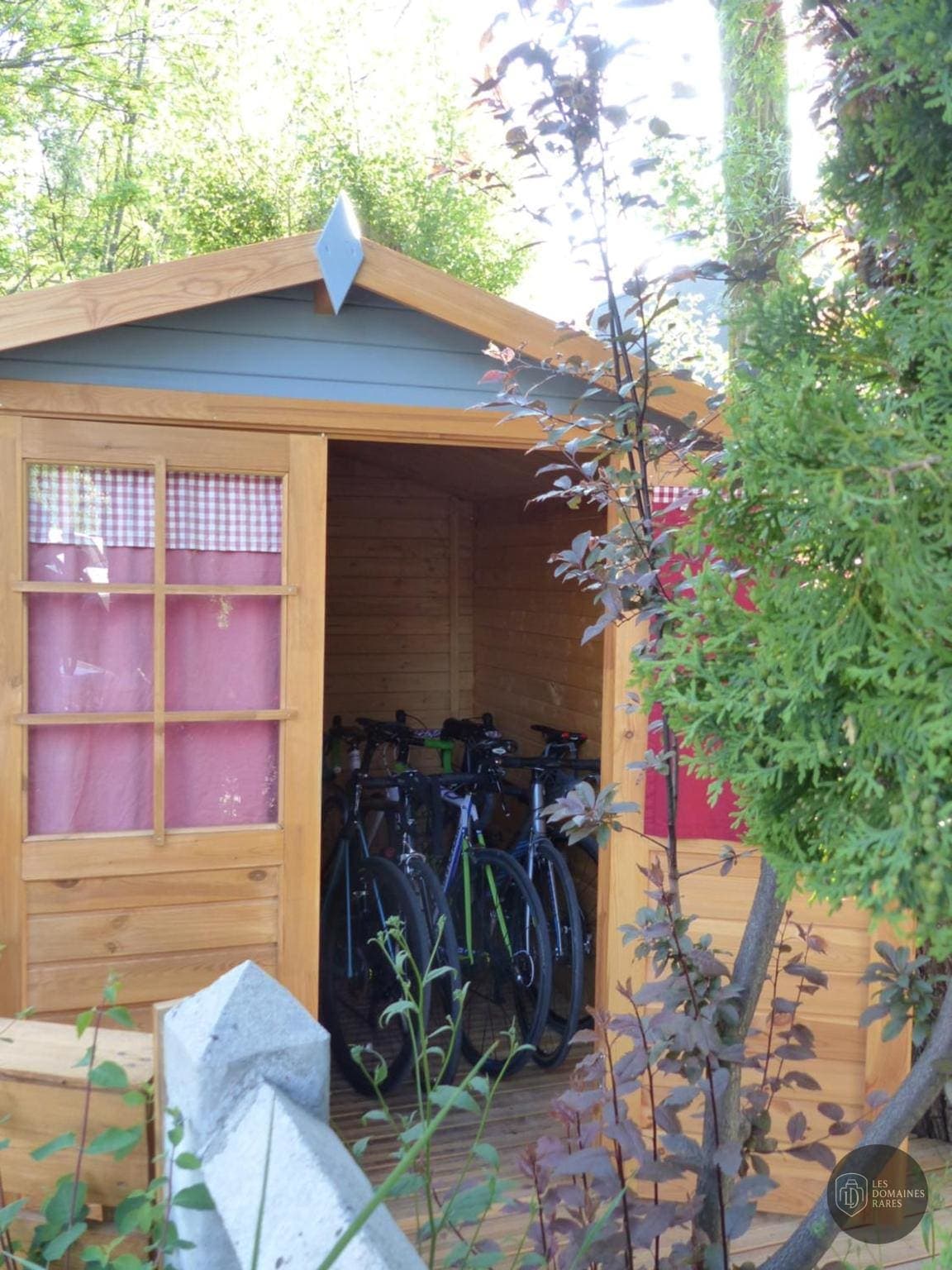 Vue extérieure du lieu Padel Attitude à Lesquin en Hauts-de-France