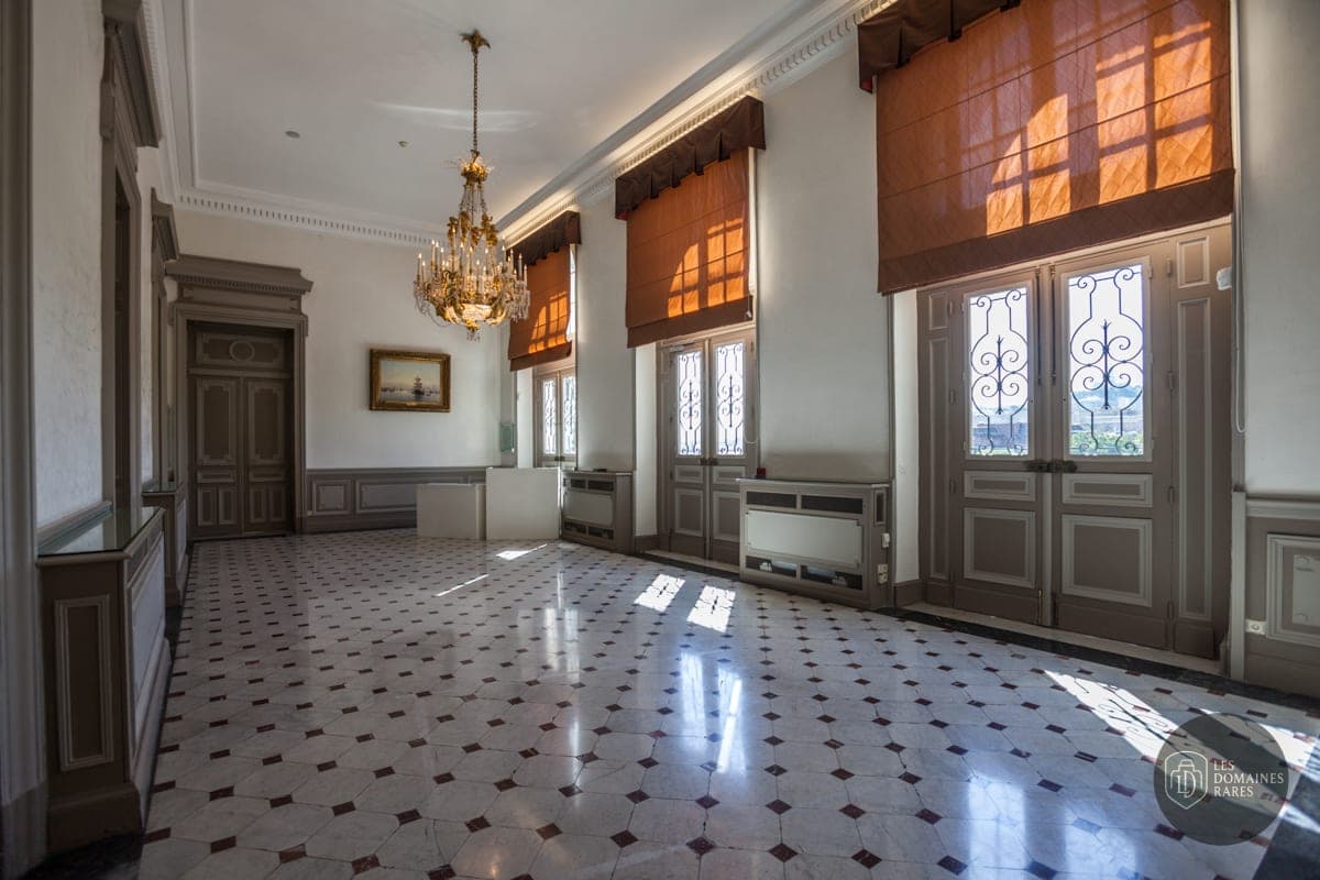 Espace intérieur de l'hôtel Palais du Pharo à Marseille en Provence-Alpes-Côte d'Azur