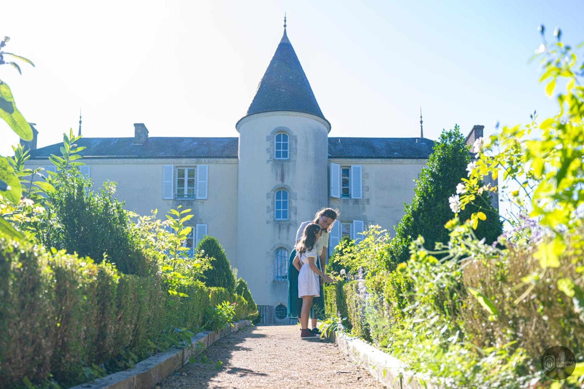Vue extérieure du lieu Parc de la Belle à Magné en Nouvelle-Aquitaine
