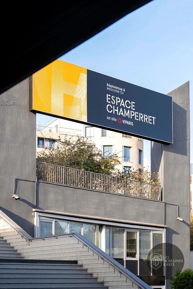 Vue extérieure du lieu Paris le Bourget à Le en Île-de-France
