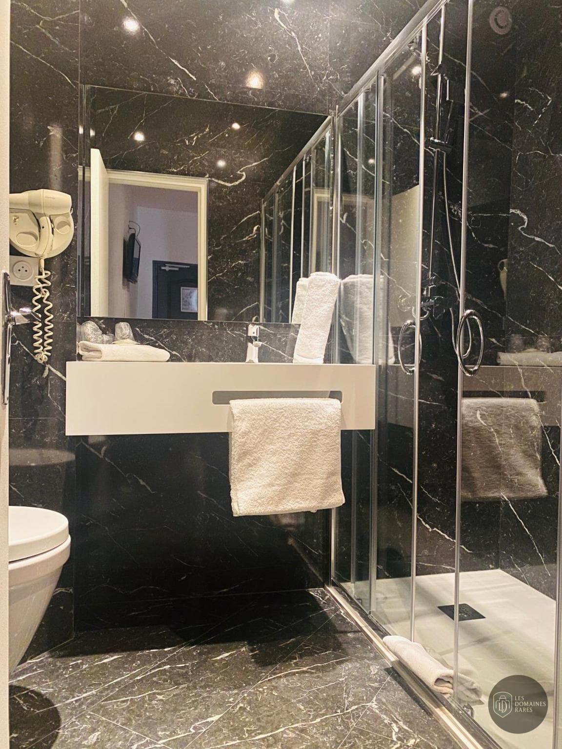 Salle de bain du salle de cinéma Pathé Annecy à Annecy en Auvergne-Rhône-Alpes