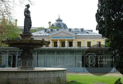 Vue extérieure de l'hôtel Pavillon Ledoyen à Paris en Île-de-France