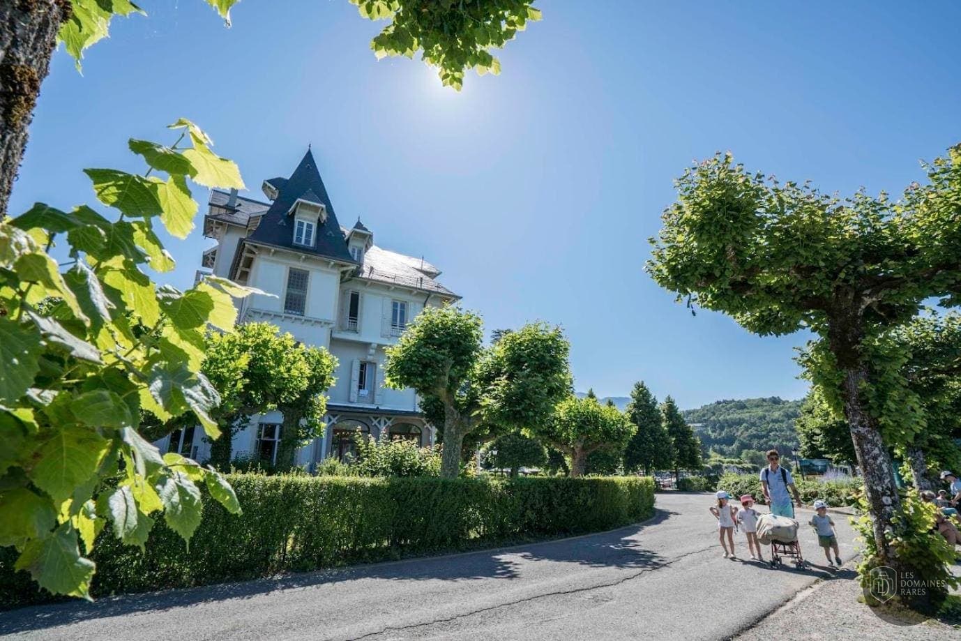 Vue extérieure du lieu Pavillon des Fleurs en Auvergne-Rhône-Alpes