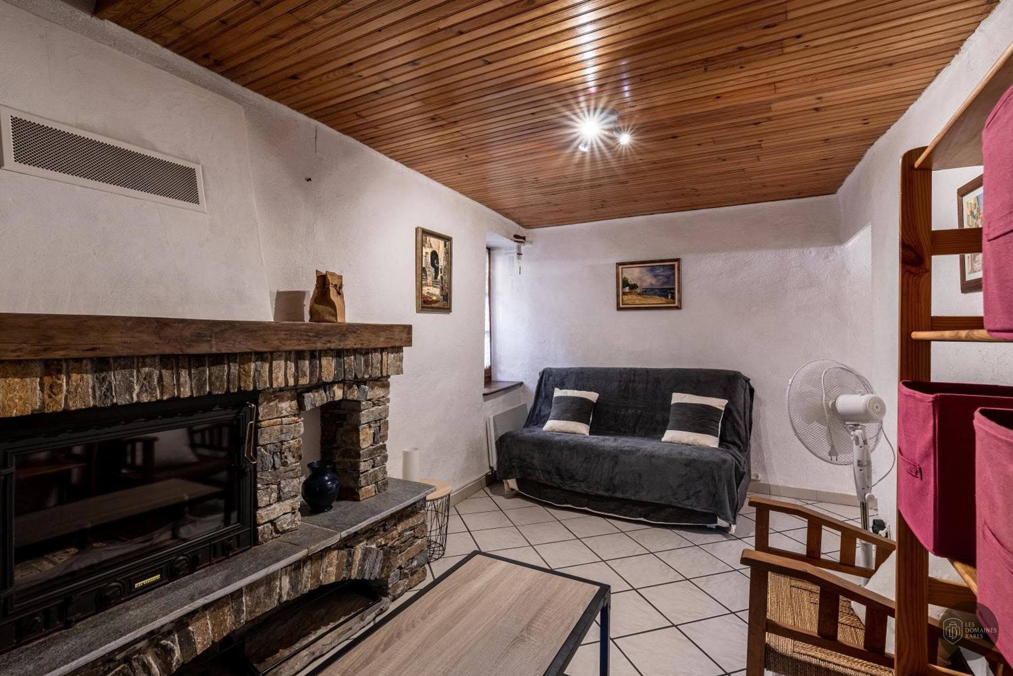 Espace intérieur de l'hôtel Pentone à Mondeville en Normandie