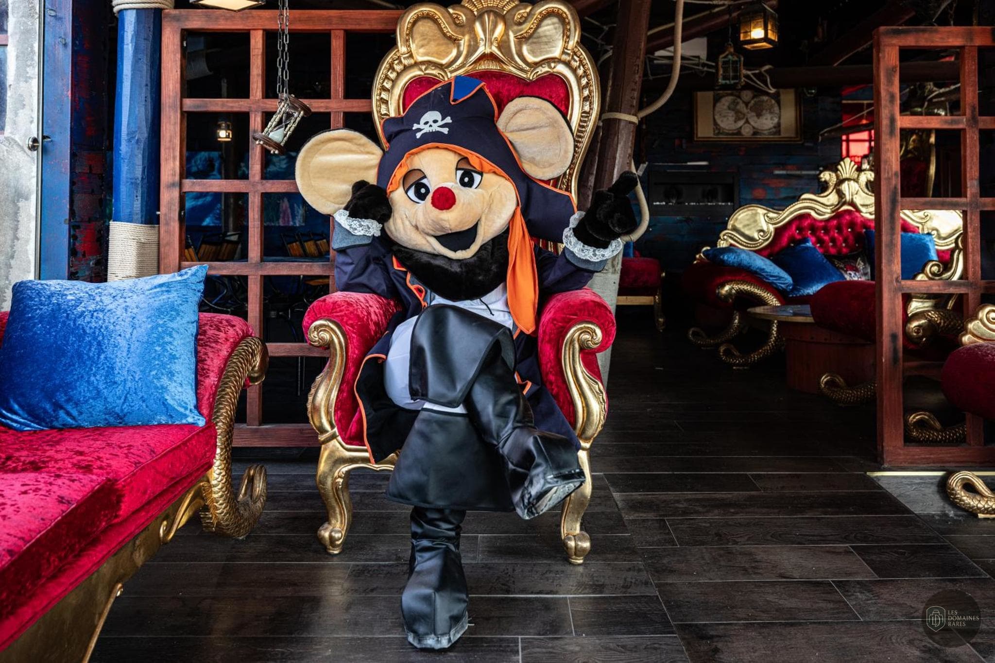 Espace intérieur de l'hôtel Pirates World à Cap en Occitanie