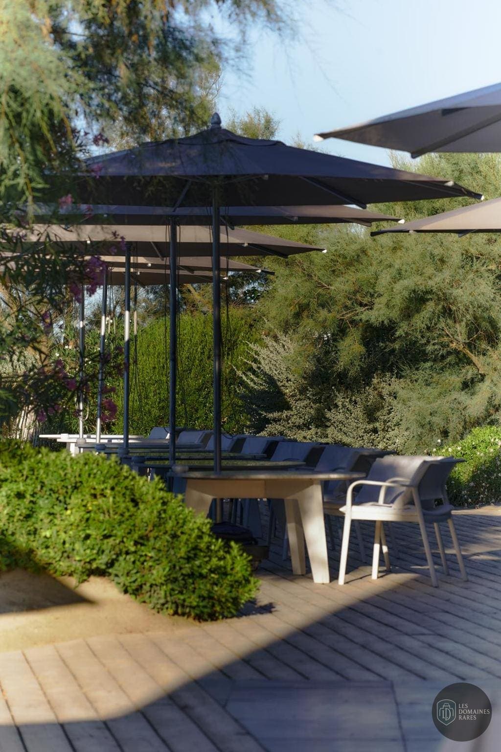 Vue extérieure de l'hôtel Plage Palace à Montpellier en Occitanie