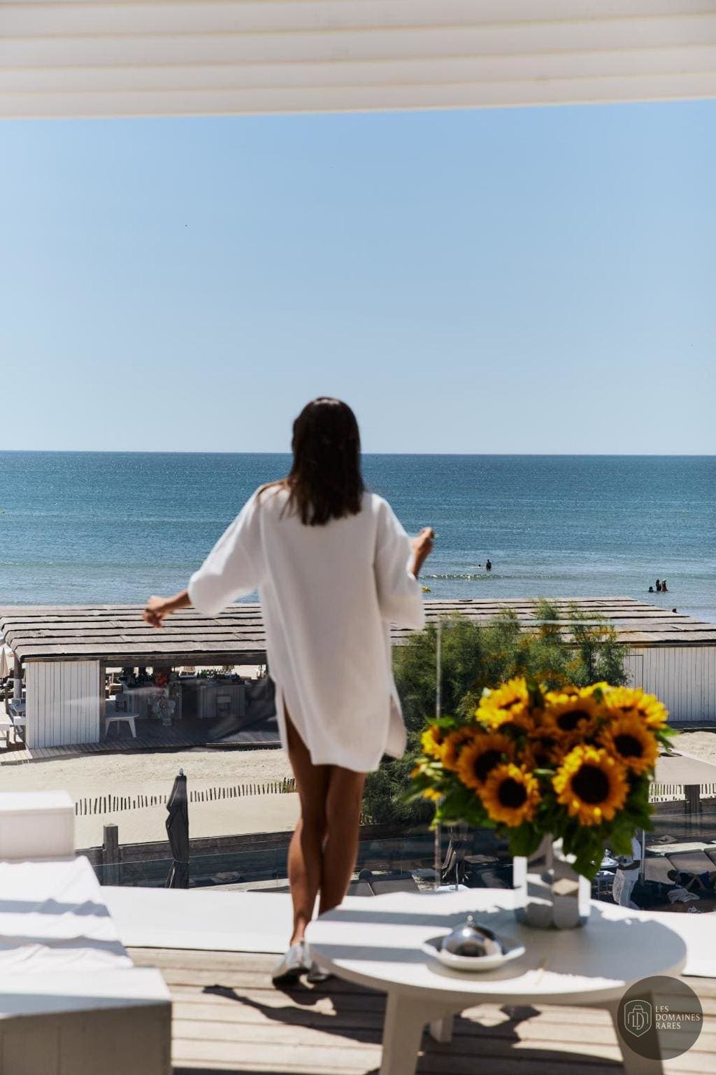 Vue extérieure de l'hôtel Plage Palace à Montpellier en Occitanie