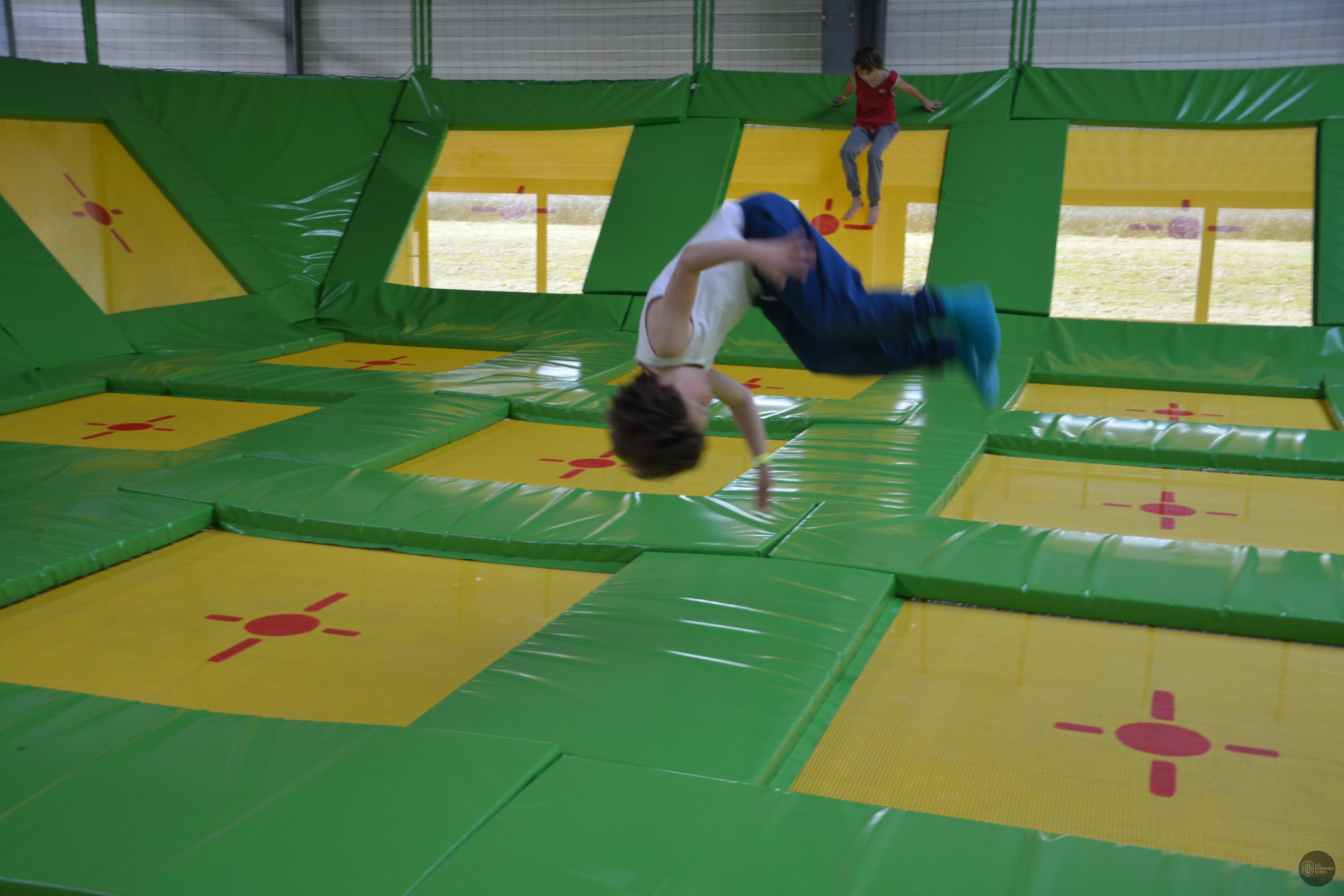 Piscine et activités du salle de séminaire Playbox en Pays de la Loire