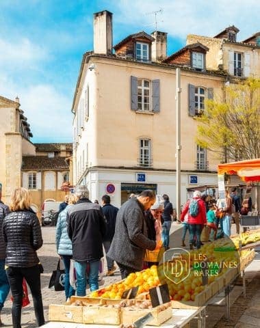 Vue extérieure du lieu Pousterle à Sabran en Occitanie