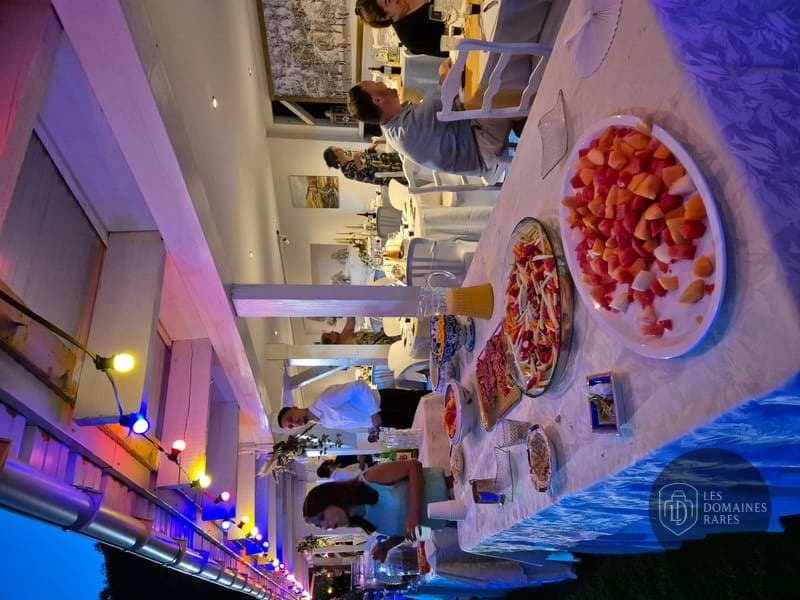 Restaurant du château Prieure Las Canals à Conques en Occitanie - séminaire sénergues, france