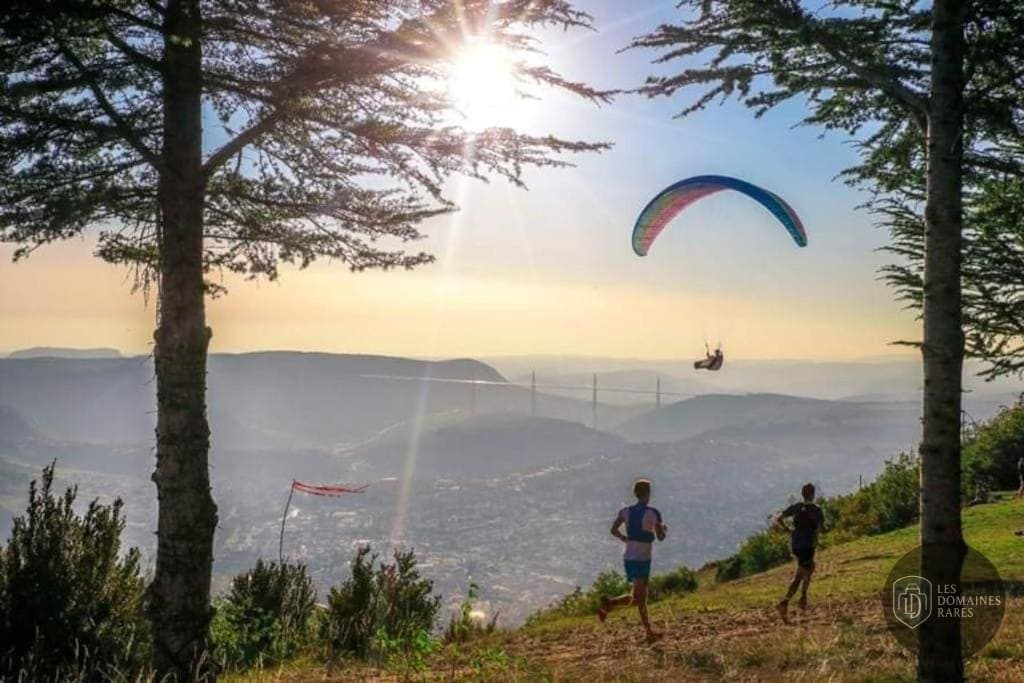 Vue extérieure de l'hôtel Quai 36 en Occitanie