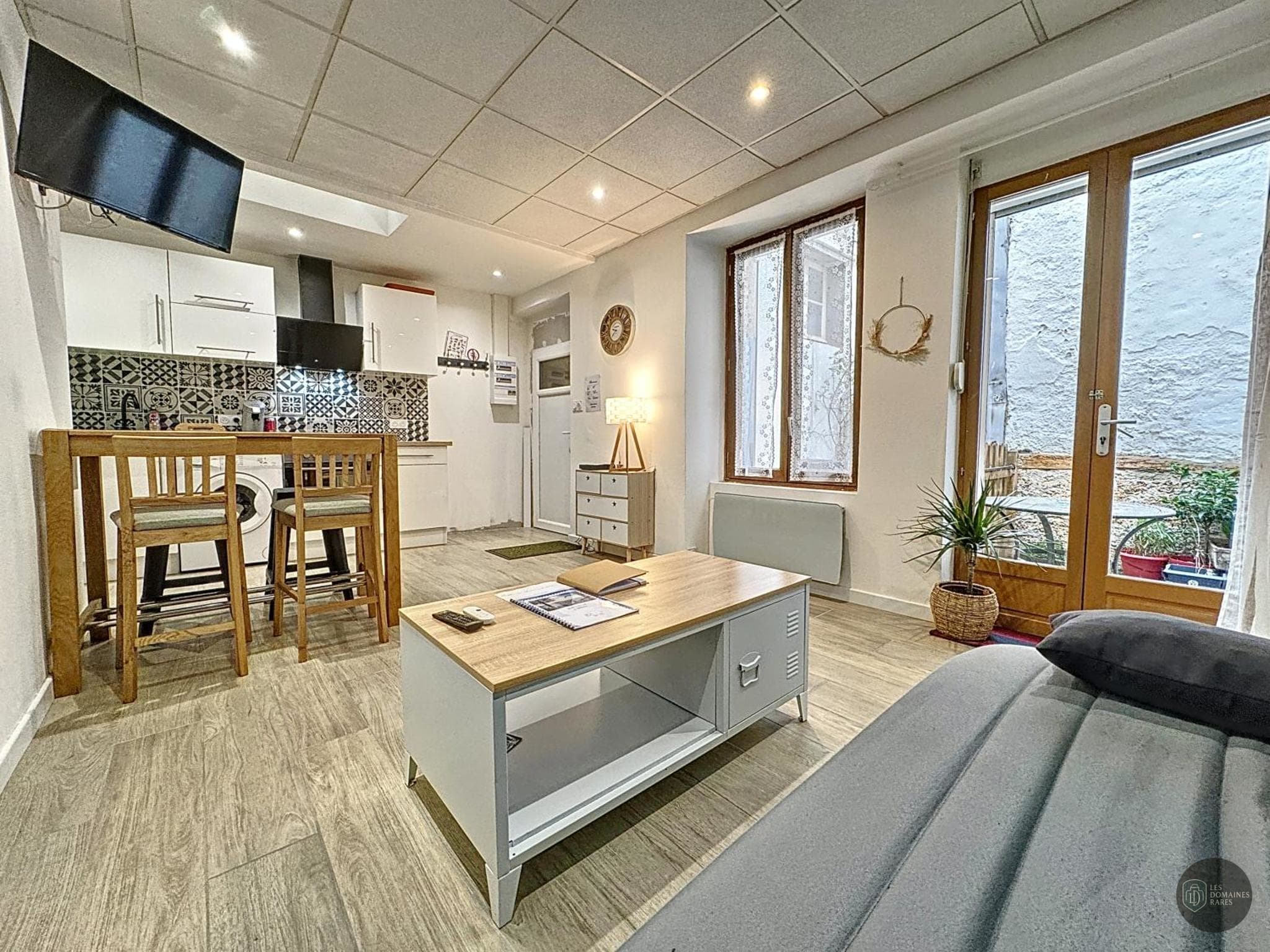Espace intérieur de l'hôtel Quai 36 en Occitanie
