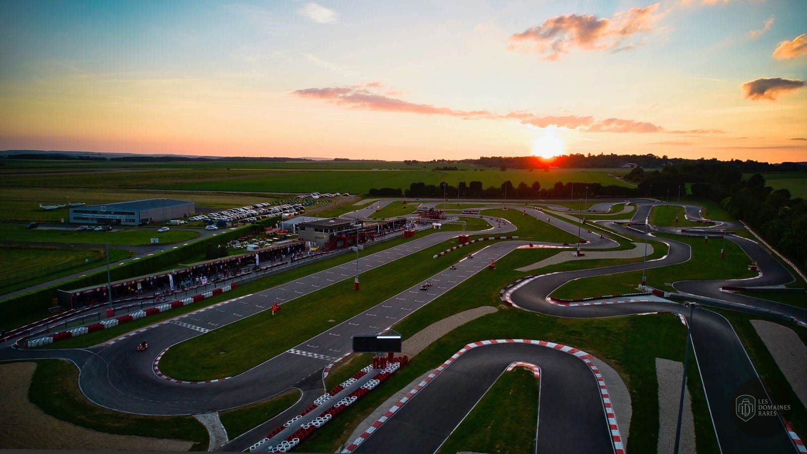 Vue extérieure du lieu RKC Karting en Île-de-France