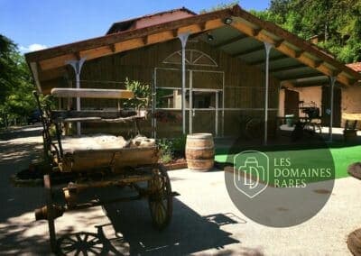 Vue extérieure du domaine Ranch des Rochettes à Ceyzeriat en Auvergne-Rhône-Alpes