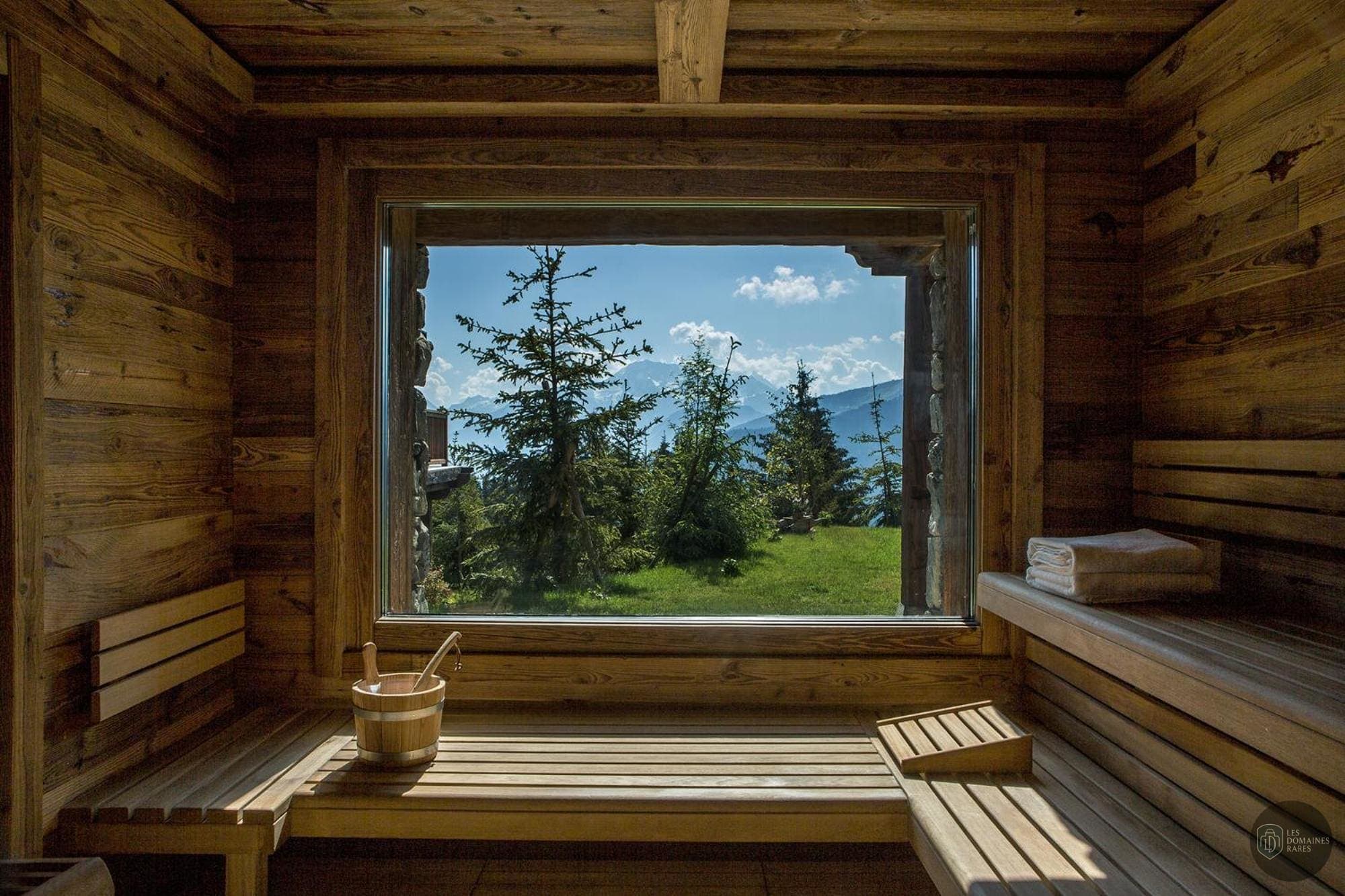 Vue extérieure de l'hôtel Refuge de la Traye en Auvergne-Rhône-Alpes