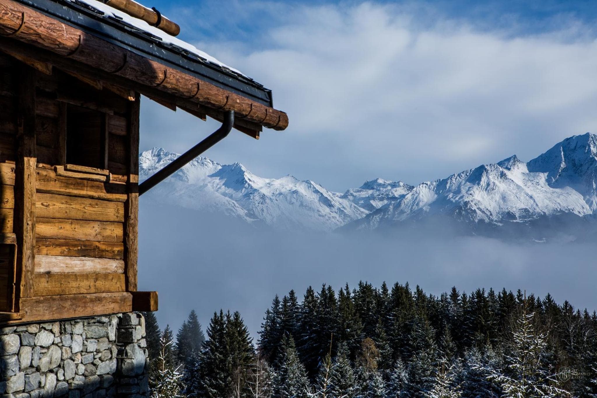 Vue extérieure de l'hôtel Refuge de la Traye en Auvergne-Rhône-Alpes