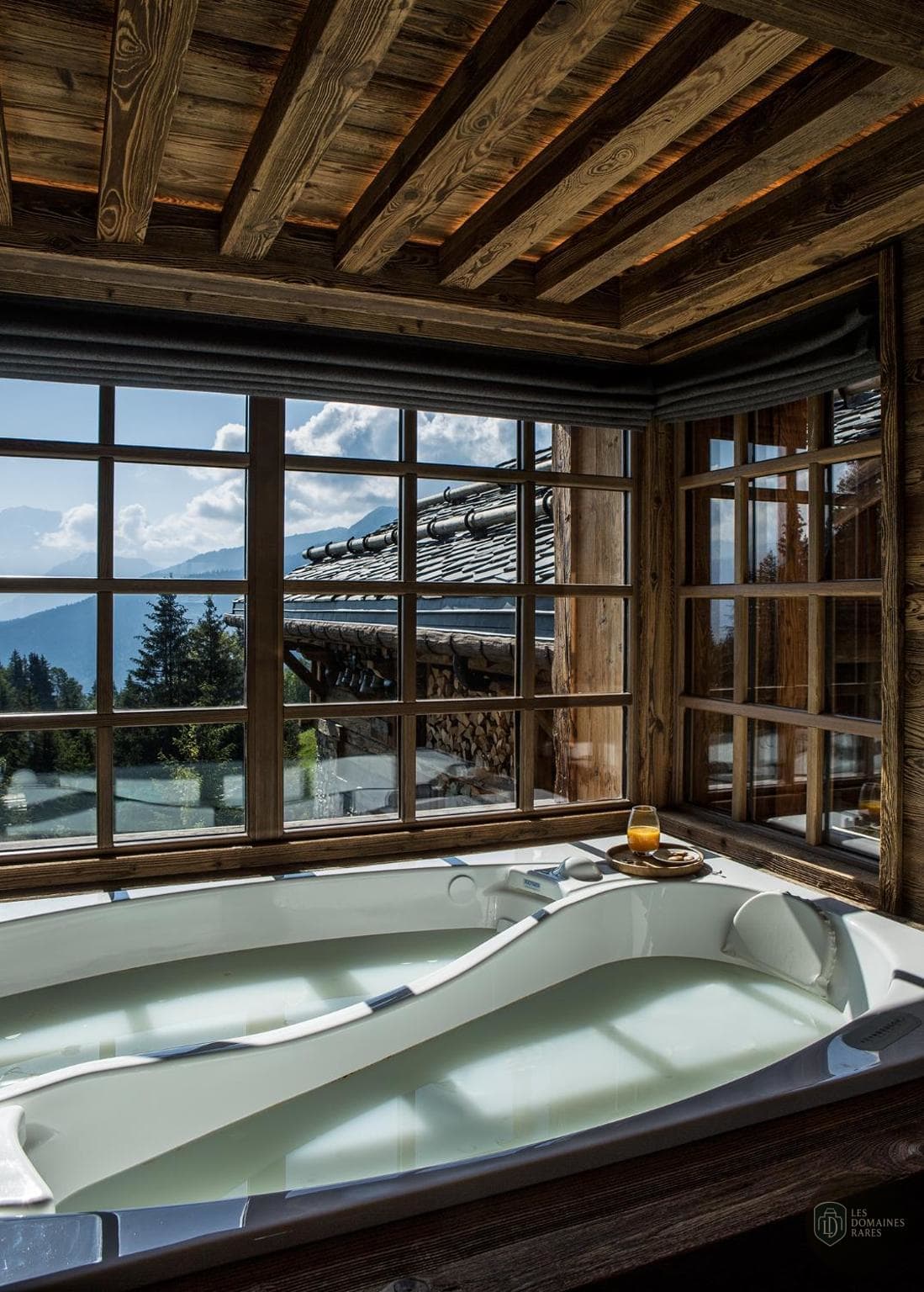 Vue extérieure de l'hôtel Refuge de la Traye en Auvergne-Rhône-Alpes
