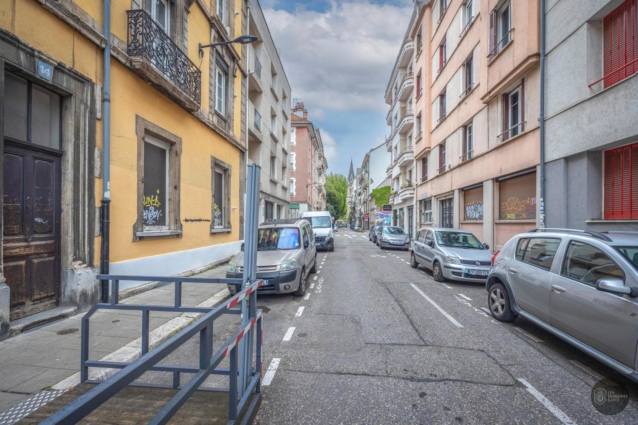 Vue de l'espace de coworking Regus Cours Berriat à Grenoble en Auvergne-Rhône-Alpes