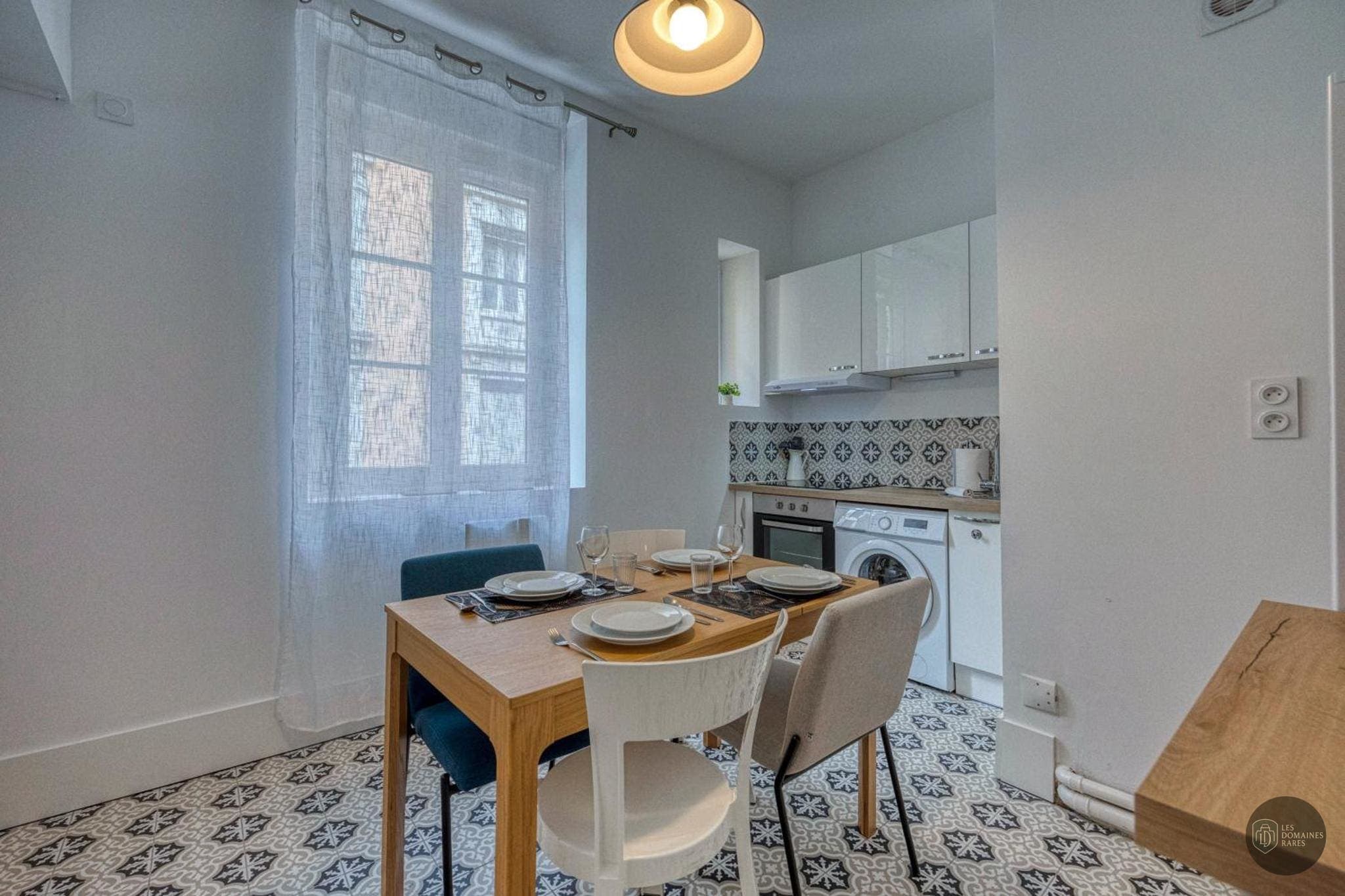Vue extérieure de l'espace de coworking Regus Cours Berriat à Grenoble en Auvergne-Rhône-Alpes