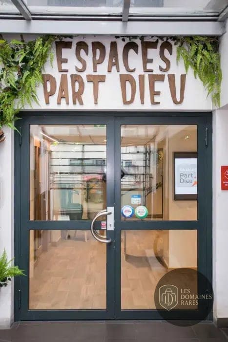 Vue extérieure du lieu Regus Lyon Danica à Lyon en Auvergne-Rhône-Alpes