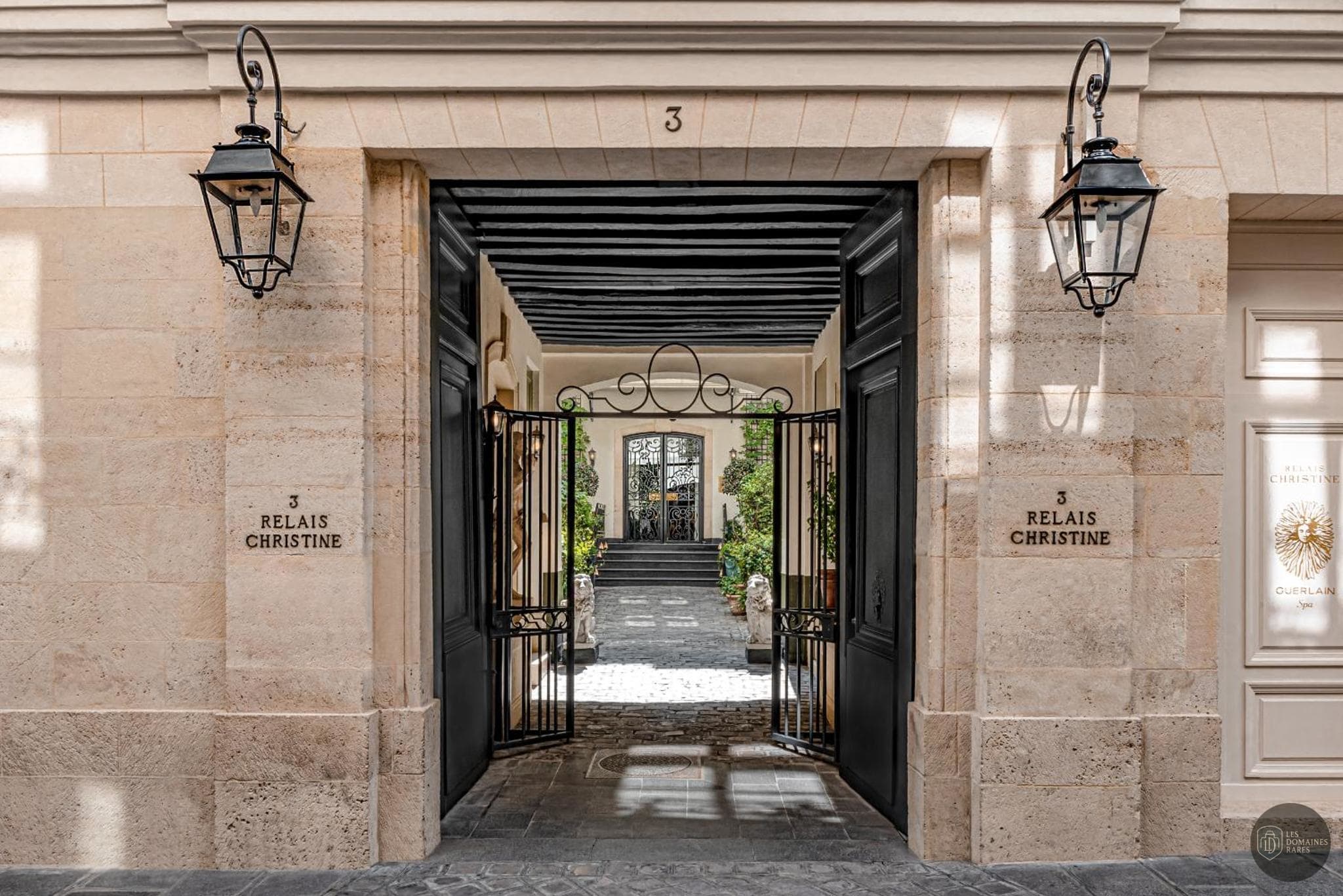 Relais Kergou — Extérieur