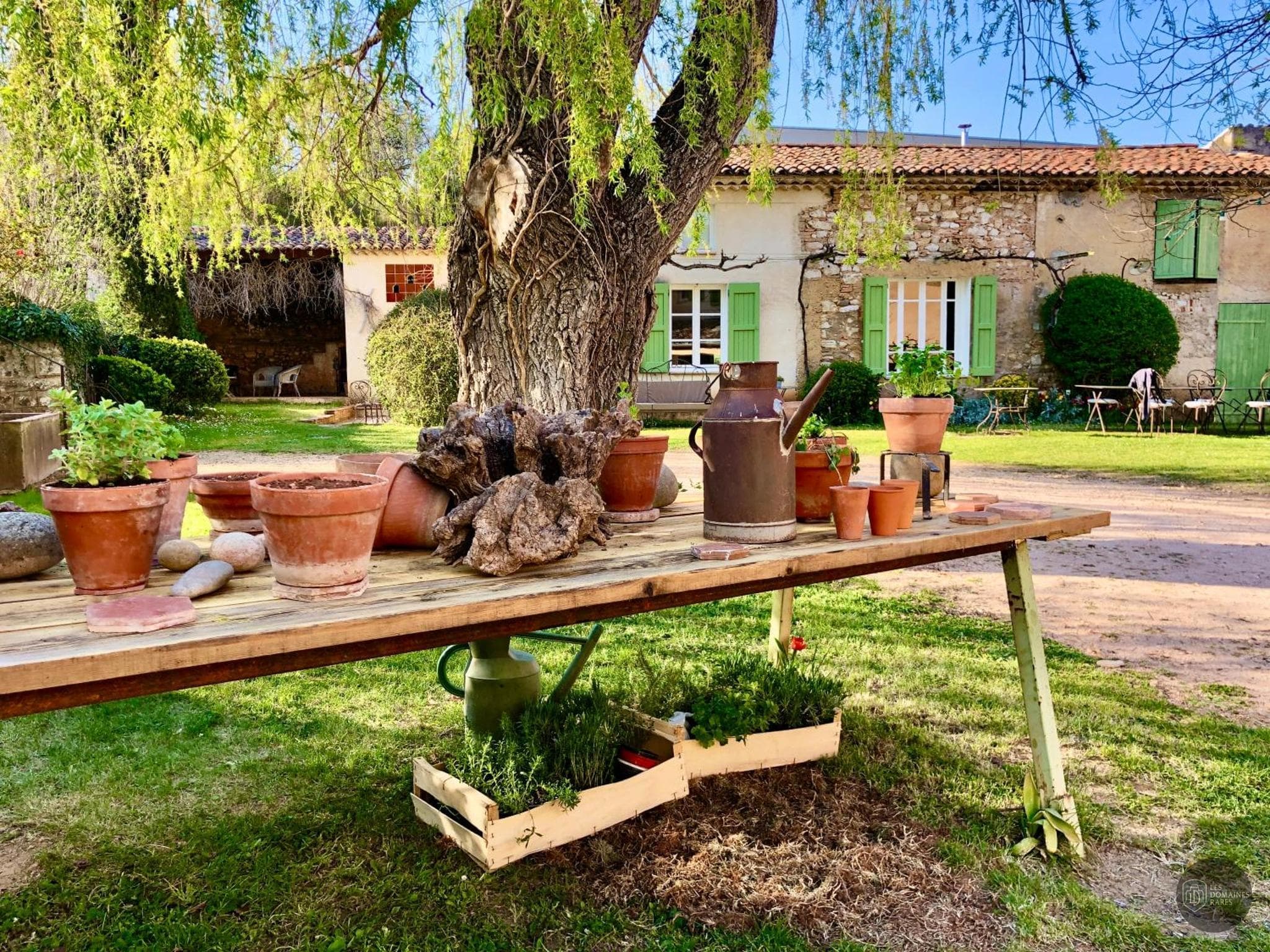 Vue extérieure de l'hôtel Relais Notre Dame en Provence-Alpes-Côte d'Azur