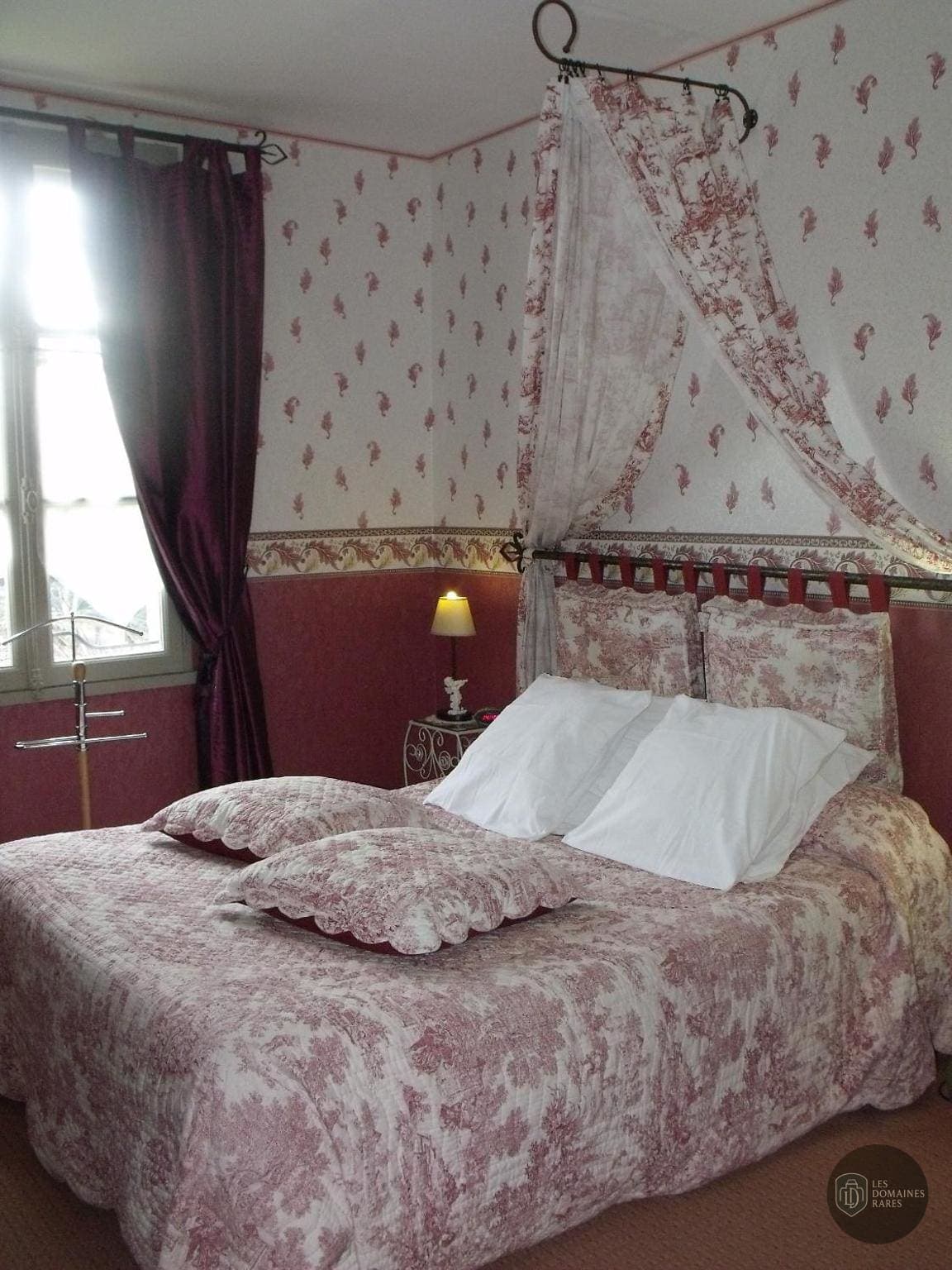 Chambre du relais Relais Saint-Louis à Bellême en Normandie - séminaire orne (61)
