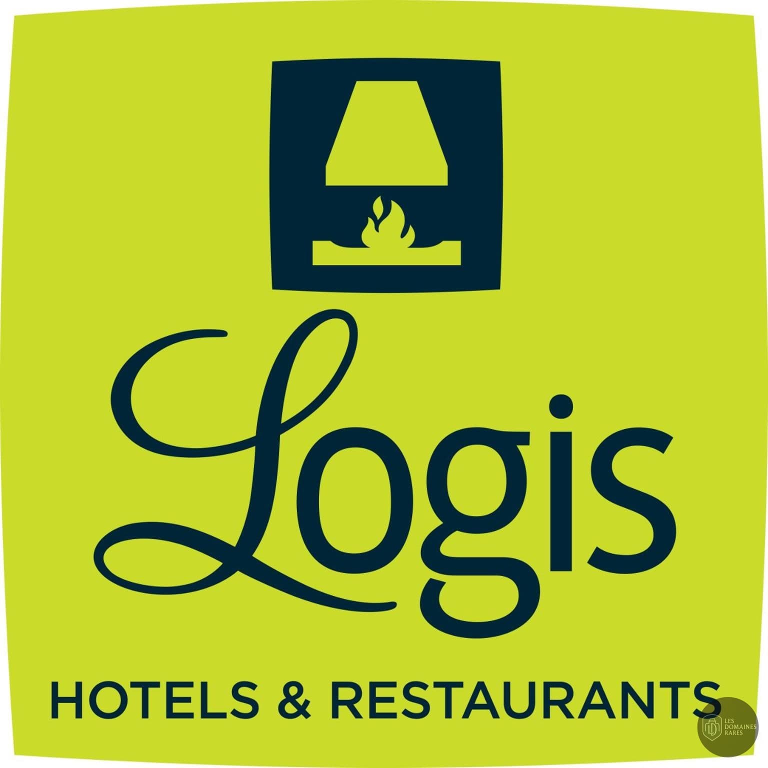 Vue extérieure de l'hôtel Relais de Fusies à Lacaune en Occitanie