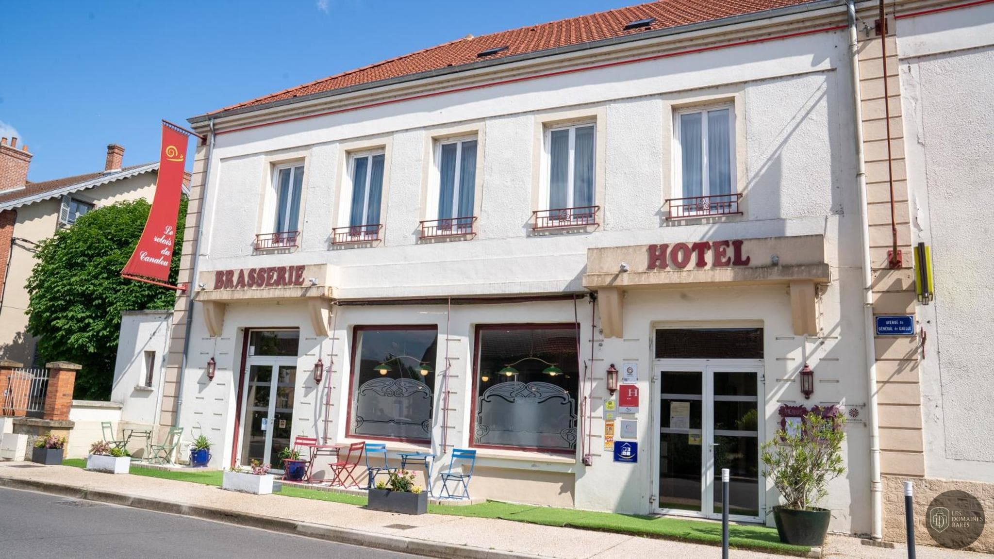 Vue extérieure du relais Relais du Canalou à Digoin en Bourgogne-Franche-Comté
