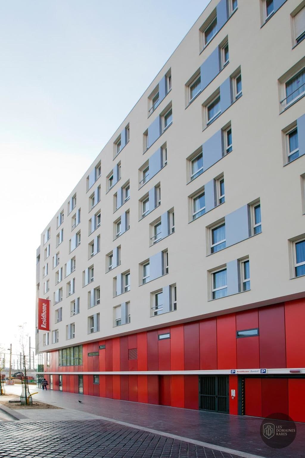 Vue de l'hôtel Residhome Paris Rosa Parks à Paris en Île-de-France
