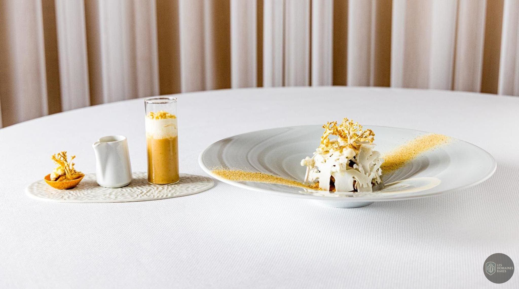 Vue extérieure du lieu Restaurant Chapeau à Versailles en Île-de-France